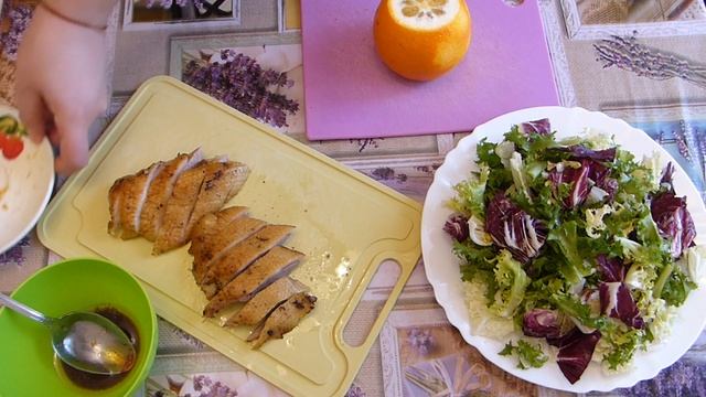 Вкуснейший салат с утиной грудкой и апельсином
