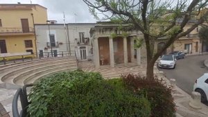 Нетуристическая Италия. Городок Биккари.