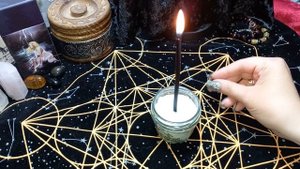 Чистка солью и одной чёрной свечой!!