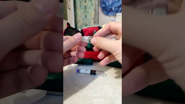 Замена катриджа с инсулином Лантус в многоразовой ручке, быстро и легко ломаем ручку с лантусом.