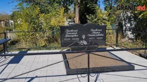 Изготовление и установка двойного памятника на могилу с площадкой в Бельцах