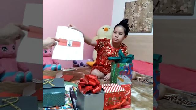 Mở quà Noel năm 2020 (2) смотреть онлайн