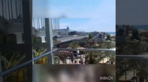 Аквапарк, катаемся на горках.Отель Long beach.