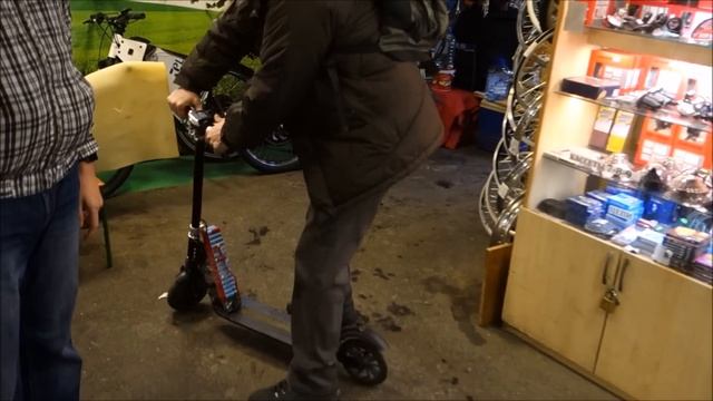 Апгрейд АКБ у самоката - E-twow - с 24V 8А до 36V 9,6А смотреть онлайн