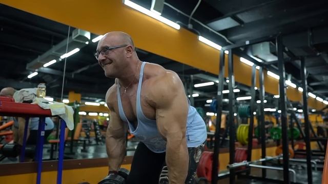 Семинар в Краснодаре! Тренировка спины. смотреть онлайн