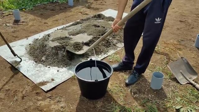 Столбчатый фундамент и нижняя обвязка для теплицы.