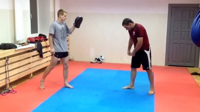 Техника ударов руками Супермен панч смотреть онлайн