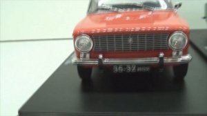 ВАЗ-21013 1:24 / Легендарные Советские автомобили № 78  / Hachette / Яркая тройка!