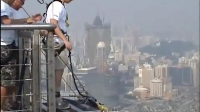 Macau Kulesi Bungee Jumping смотреть онлайн