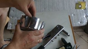 █ СУПЕР ИНСТРУМЕНТ " Заклепочник ручной " ремонт авто колпака Mitsubishi Pajero Sport.