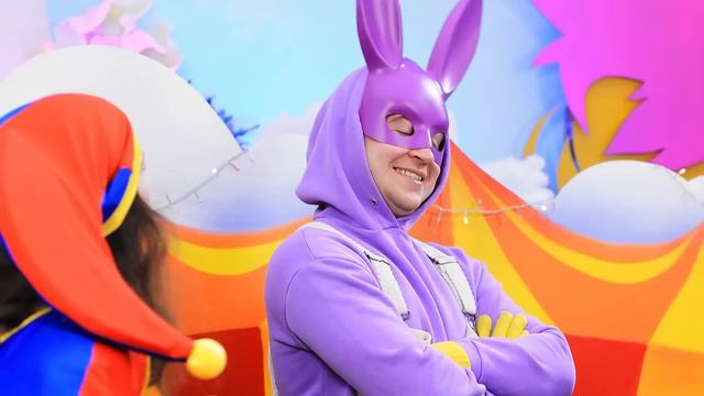 Экстремальные прятки челлендж! Удивительный Цифровой Цирк в реальной Жизни! Pomni пропала! смотреть онлайн