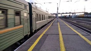 ЧС4Т-303 с почтово-багажным поездом, ст. Игумново ГЖД 05.06.2021г..mp4