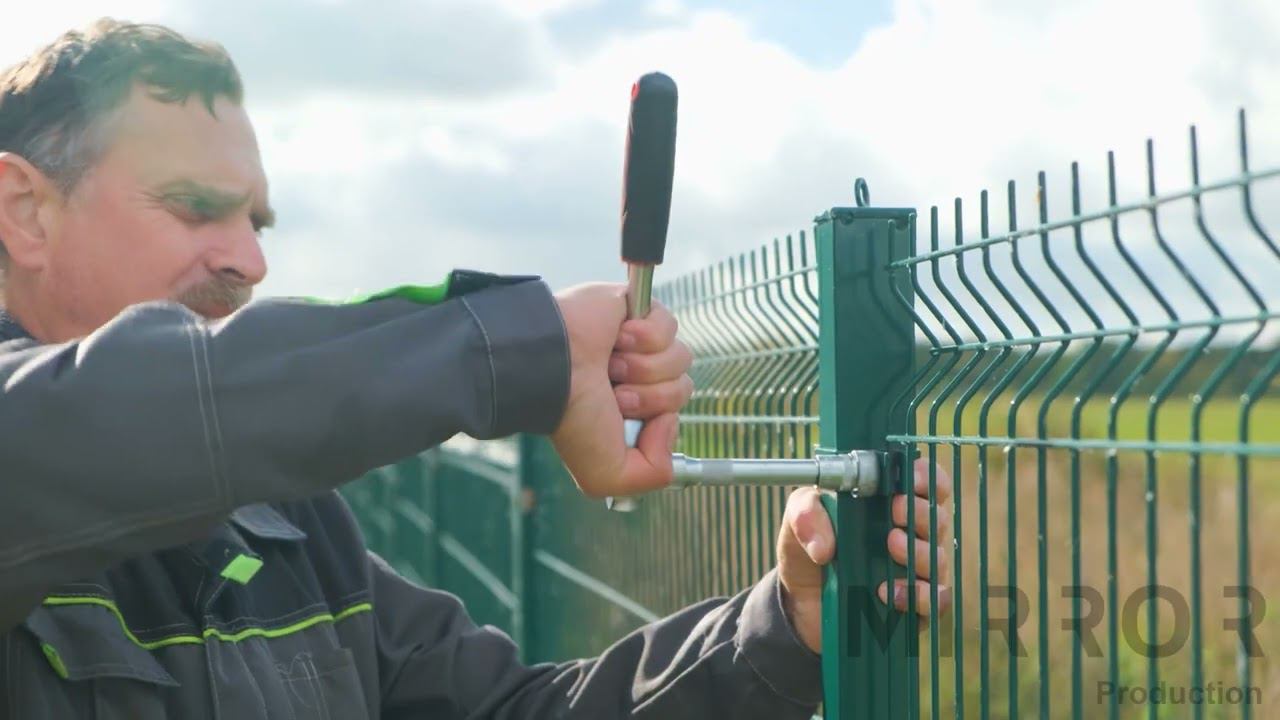 Ремейк первой части ролика (Забор) смотреть онлайн