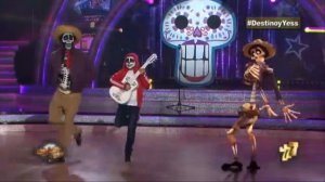 Destino y Yess cautivaron en la gala de Disney con su interpretación de COCO