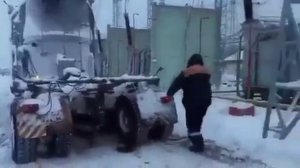 Уронили трансформатор! Как так можно! Жесть
