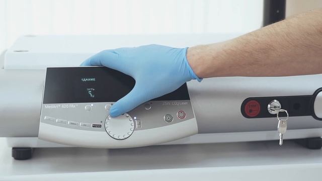 О процедуре лазерной шлифовки на датском СО2 лазере MedArt FRx Intenz. смотреть онлайн