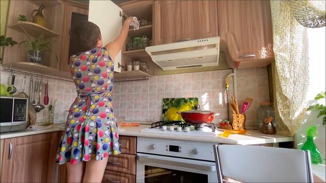 Готовлю, мою, слушаю пение сибирских птиц. смотреть онлайн