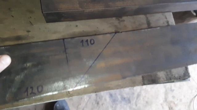 Самодельный плуг 2-30 для трактора Т25 из подручных материалов. Начало. смотреть онлайн