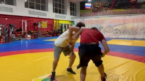 Как пробить руку соперника в вольной борьбе. Самый важный захват вольной борьбы