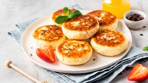 Как жарить сырники.Сколько жарить сырники.