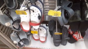 "Кроксы" в Турции в разы дешевле, чем в Москве / Краткий обзор