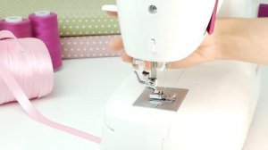 Замена прижимной лапки швейной машины NECCHI