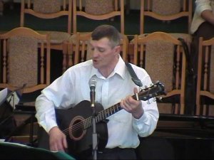 "Я так устал-хочу любить,добрым быть и всех простить.."