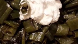 ЛУКОВЫЕ СТРЕЛКИ ( ДУДКИ ) ТУШЕНЫЕ В СМЕТАНЕ  | ВКУС ГРИБОВ