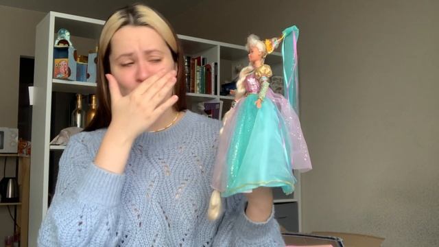 БАРБИ НЕ ДОСТАВАЛИ ИЗ КОРОБКИ 30 ЛЕТ / Распаковка Barbie Рапунцель 90-х смотреть онлайн