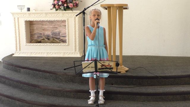 Пение - Ангелина "Далеко, далеко" смотреть онлайн