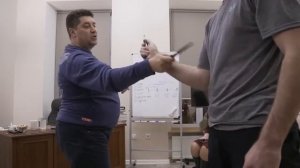 Чем отличается Дестреза от других видов фехтования