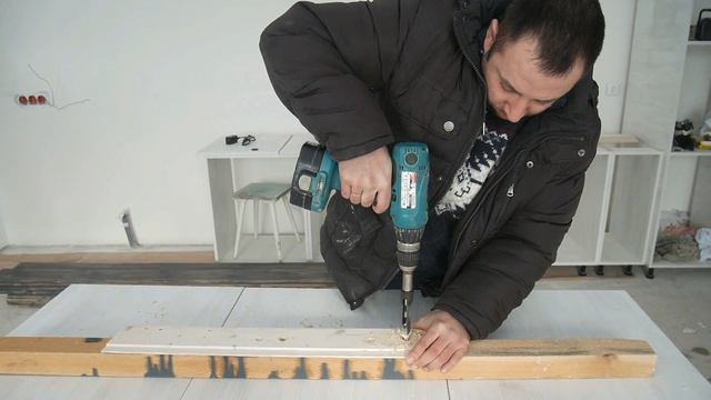 КВАДРАТНОЕ СВЕРЛО смотреть онлайн