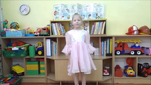 Страна читающая — Александра Пятаева читает произведение «Доброта» Л. Николаенко