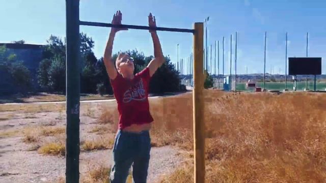 Мощнейшая тренировка на руки на турниках смотреть онлайн