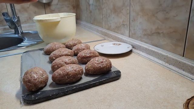 Сочные котлеты из телятины с кабачком смотреть онлайн