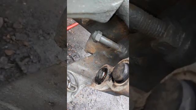 За мена пальцев тормозных колодок  Скания  4сери