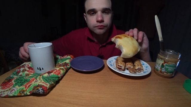 МУКБАНГ/АСМР ВАТРУШКИ СО СМЕТАНОЙ/ ПЕЧЕНЬЕ СДОБНОЕ/АРАХИСОВАЯ ПАСТА/ ЧАЙ/ ДЕСЕРТ/EATING/ASMR/Mukban смотреть онлайн