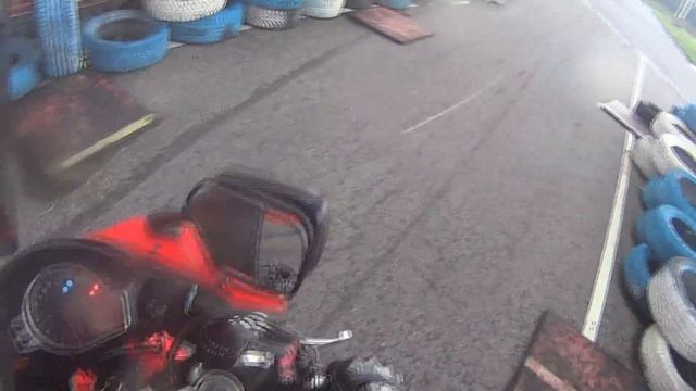 Типичная ситуация на гонках и нетипичный финиш:) смотреть онлайн