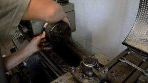 Установка токарного патрона на станок! ( Выточки в кулачках )