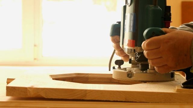 4K Изготовление и фрезерование восьмиугольной рамки для зеркала, making octagon frame for mirror смотреть онлайн