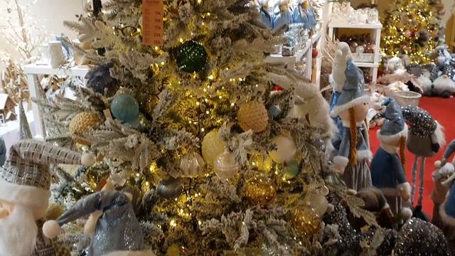 Испания.Кто эта женщина ? Праздник к нам приходит. #мояжизнь #испания #новыйгод #новыйгод #праздник смотреть онлайн