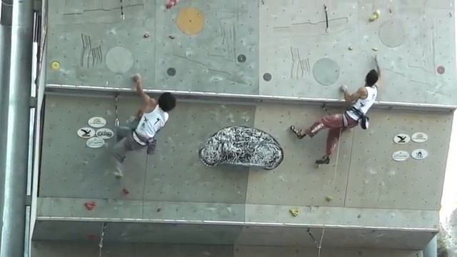 Ramón Julian Puigblanque vs David Lama, Rock Master 2009 смотреть онлайн