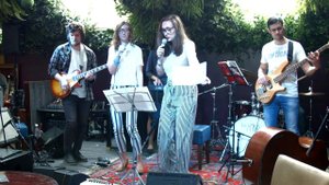 Педагоги школы музыки Place des Arts Рада Сарапулова и Виктория Севастьянова