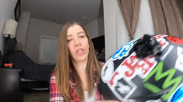 Обзор и Сравнение СНОУБОРДИЧЕСКИХ шлемов ЗА $20 И $120. Сравнение Брендов KORE И SMITH ALLURE MIPS смотреть онлайн