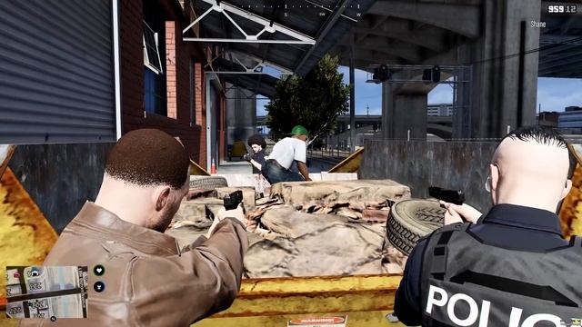 I Became An UNDERCOVER COP in GTA 5 RP! смотреть онлайн