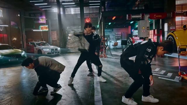 TREASURE - '직진 (JIKJIN)' DANCE PERFORMANCE VIDEO смотреть онлайн