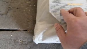 Делаю курам подстилку против сырости и вшей, из соломы и диатомита