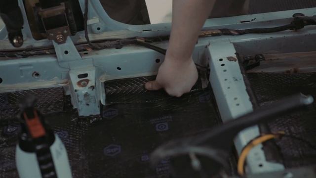 Сделали тихого китайца. Шумоизоляция Lifan Solano. смотреть онлайн