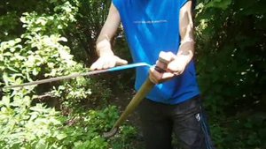 ❇ Как заточить ручную косу - бруском ❇