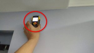 Детектор проводки или арматуры и даже дерева ( FNIRSI )